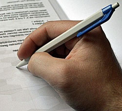 letter-of-application-3685417_250r